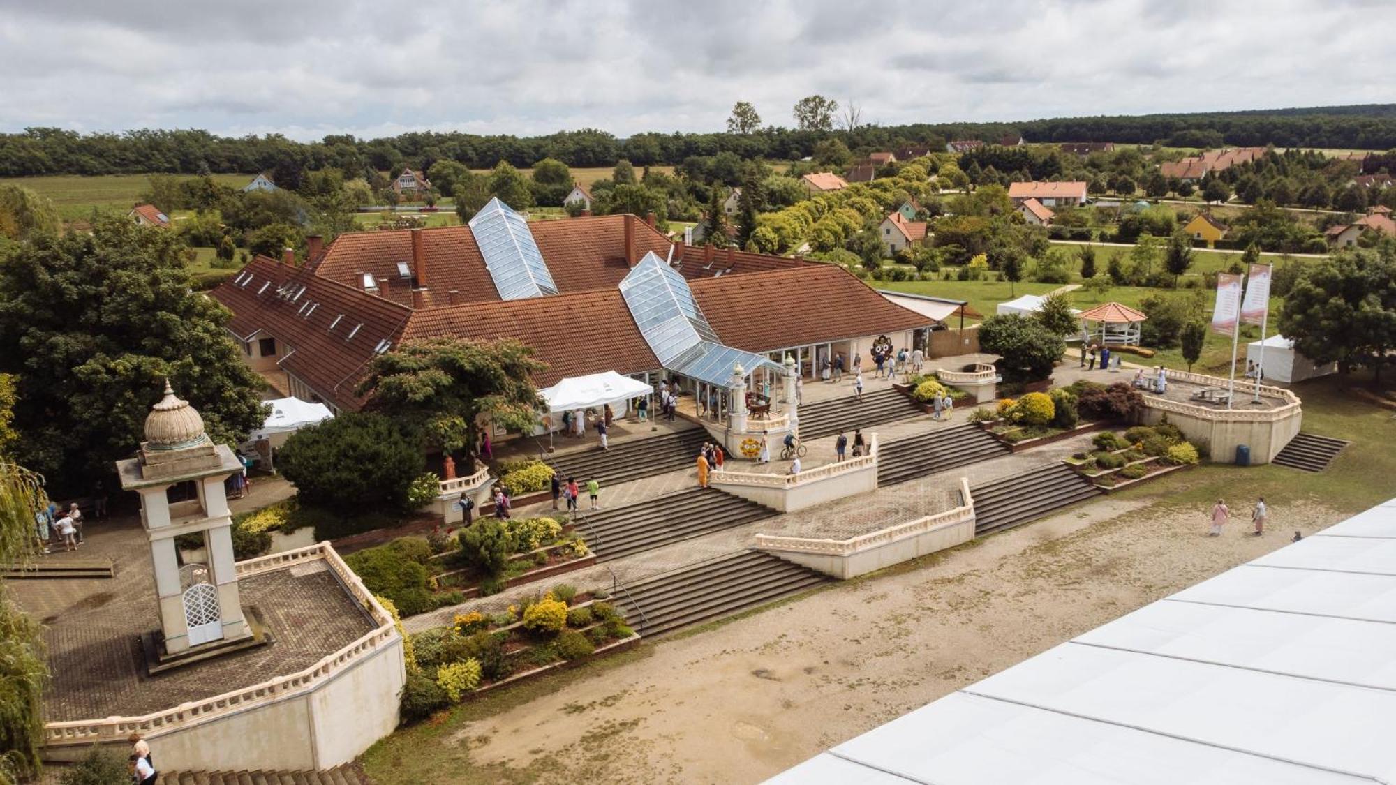 Gurudeva Bhavan – Eco Village Somogyvámos Buitenkant foto