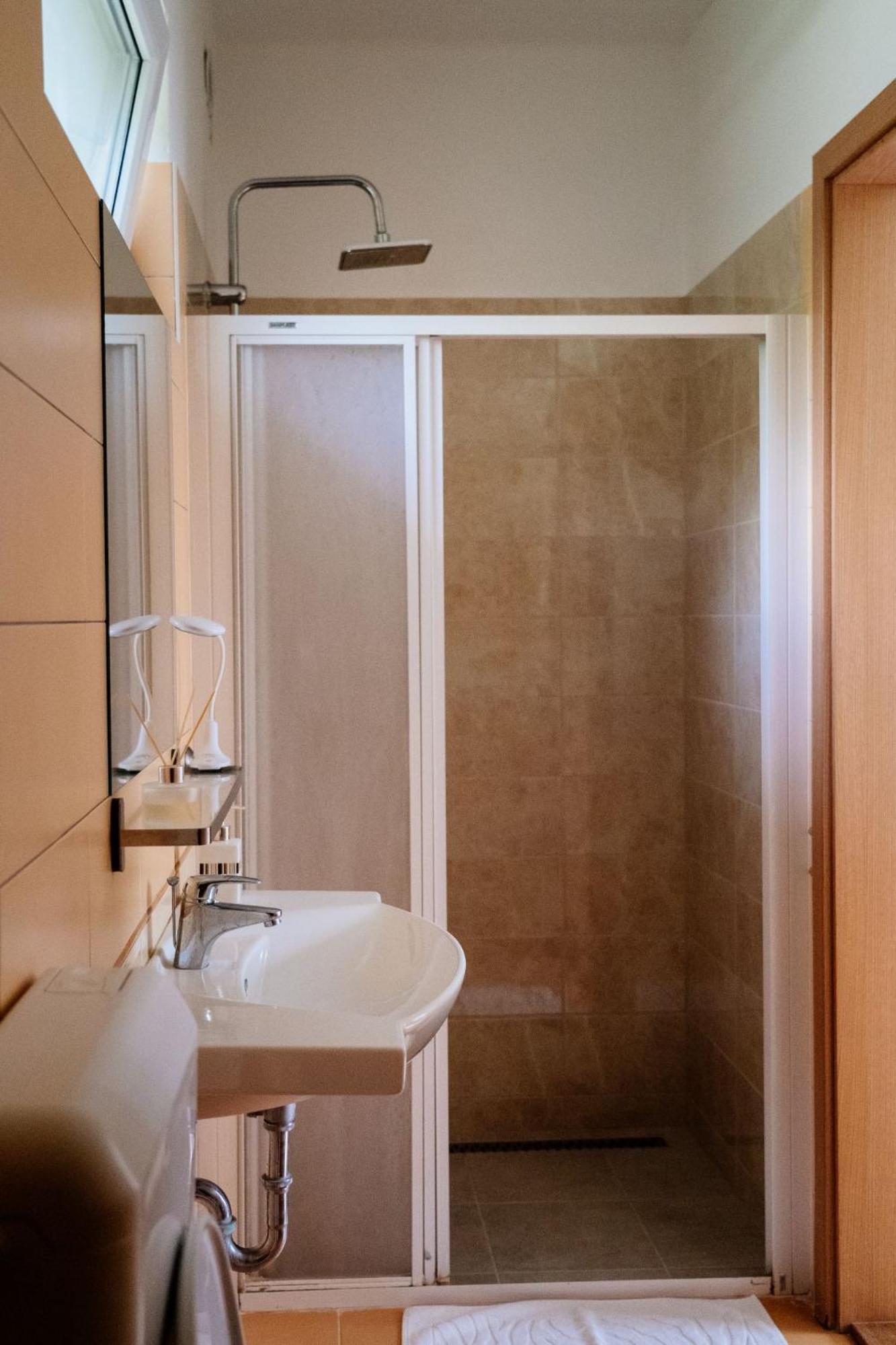 Gurudeva Bhavan – Eco Village Somogyvámos Buitenkant foto
